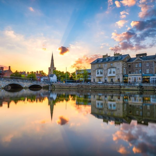 Embankment,At,Sunset,In,Bedford.,England
